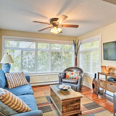 Downtown Charlevoix Duplex Half Mi To Lake Michigan